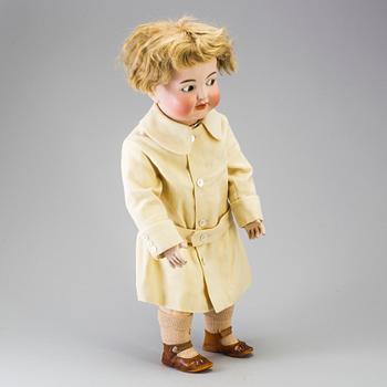 A bisque head doll 126 by Kämmer & Reinhardt/Simon & Halbig, Germany, ca 1914.