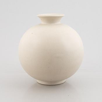 Gunnar Nylund, a stoneware vase, Rörstrand, Sweden.