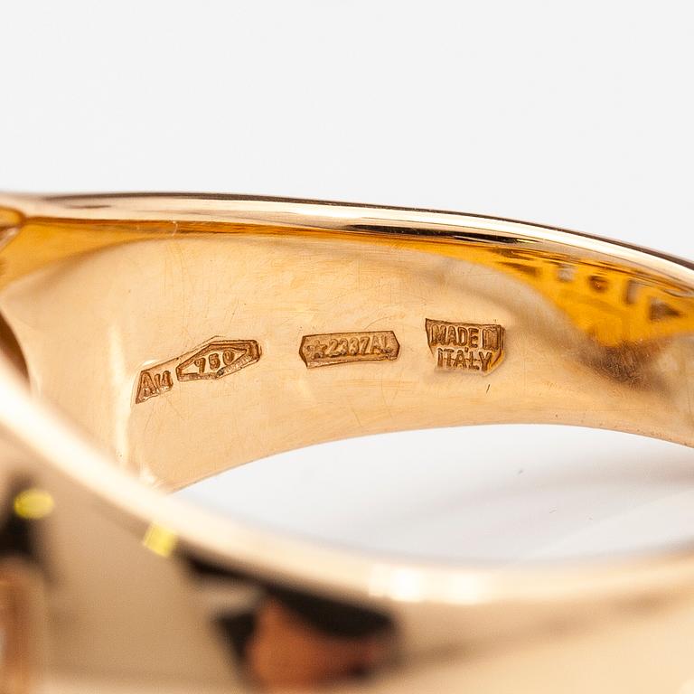 BULGARI, An 18K gold ring "Parentesi" with a green quartz and ca. 0.70 ct of  brilliant cut diamonds in total.