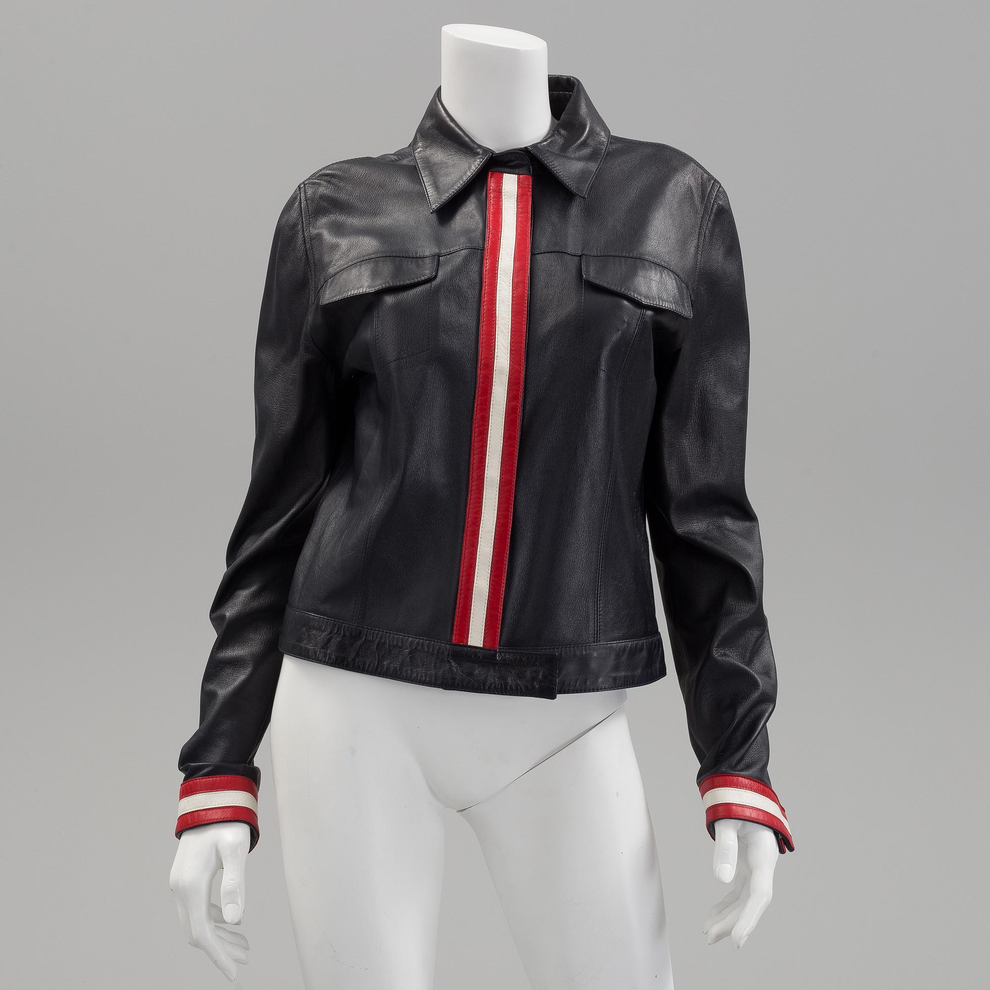A leather jacket by Blumarine, in size 44(IT).