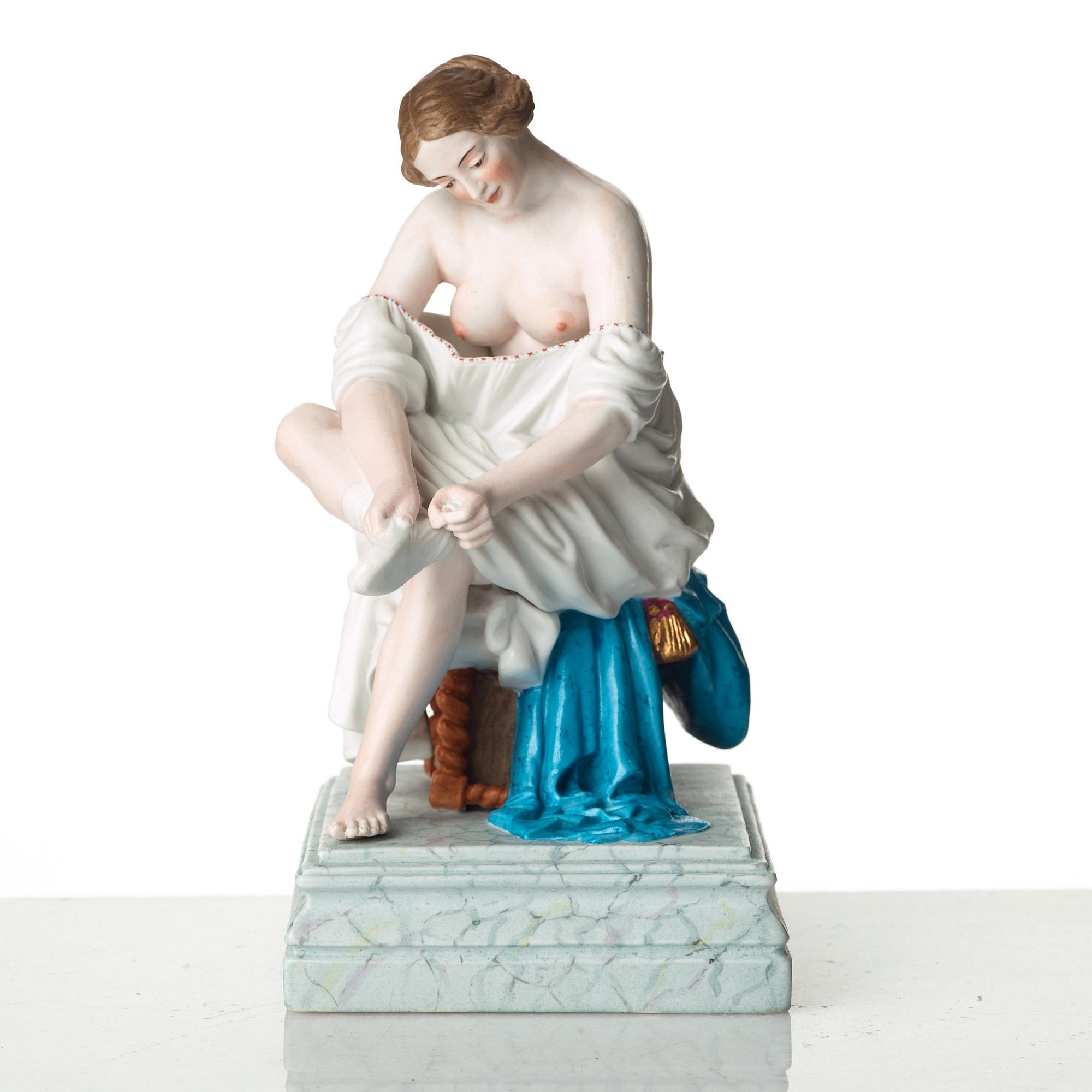 FIGURIN, porslin. Gardner, Ryssland, omkring år 1900.
