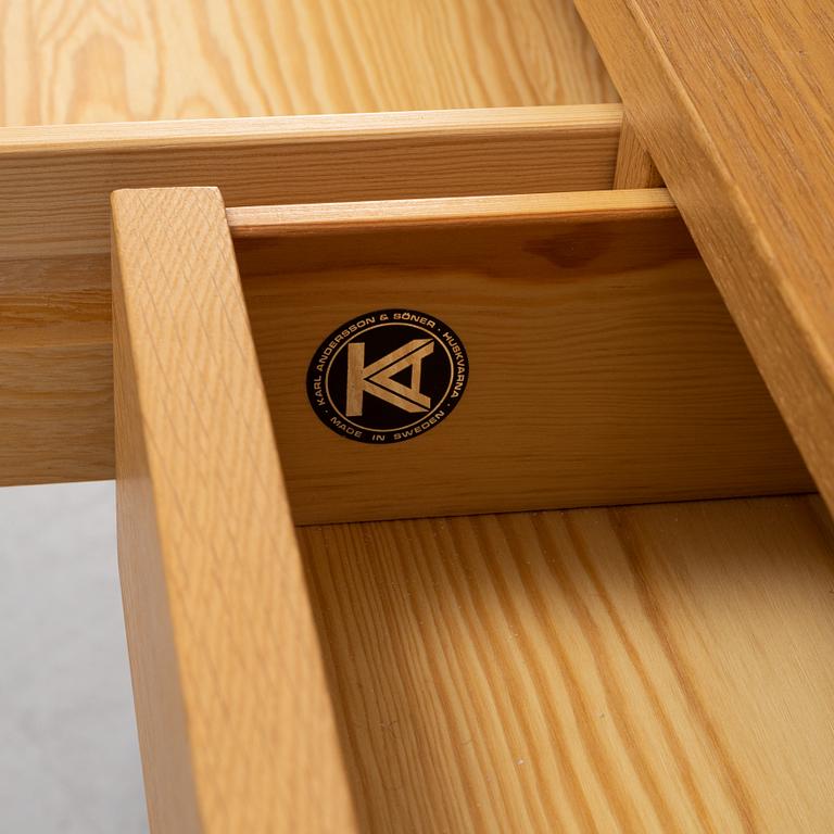 Børge Mogensen, a set of oak veneered bookcases, cabinets and drawers.