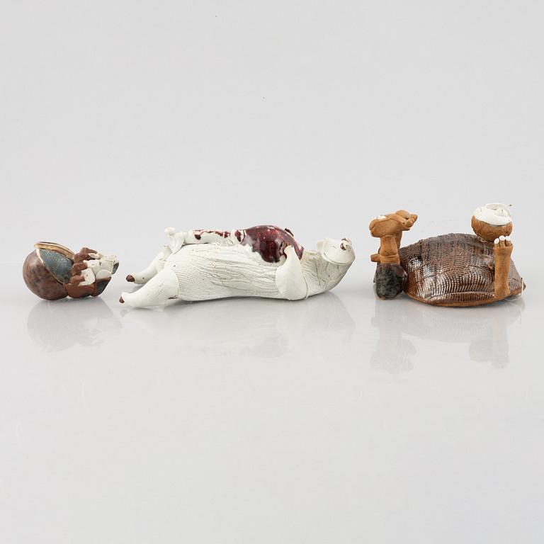 Gösta Grähs, skulpturer, 3 st, stengods, egen ateljé.