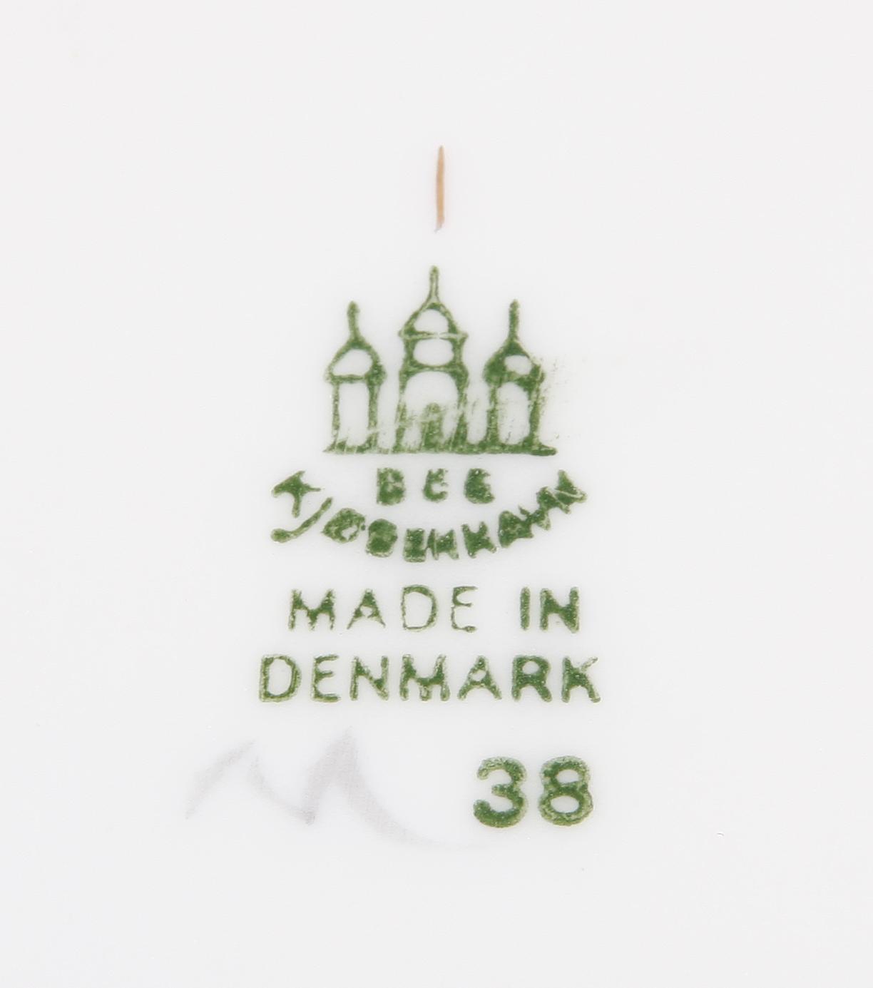 MAT- OCH KAFFESERVIS, 135 delar, porslin, "Måsen", Bing & Gröndahl,