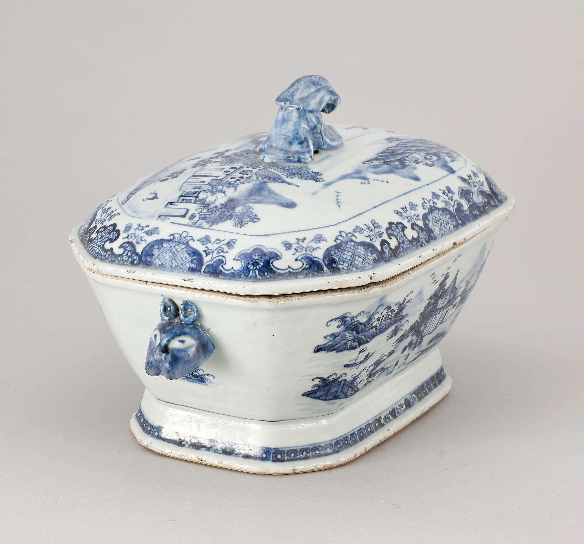 TERRIN MED LOCK, porslin, Kina Qianlong 1700-tal.