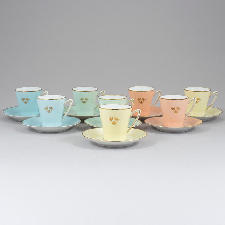 MOCCAKOPPAR, 8 stycken med fat, porslin, Svenska amerikalinjen, Karlskrona porslinsfabrik, 1950-tal.