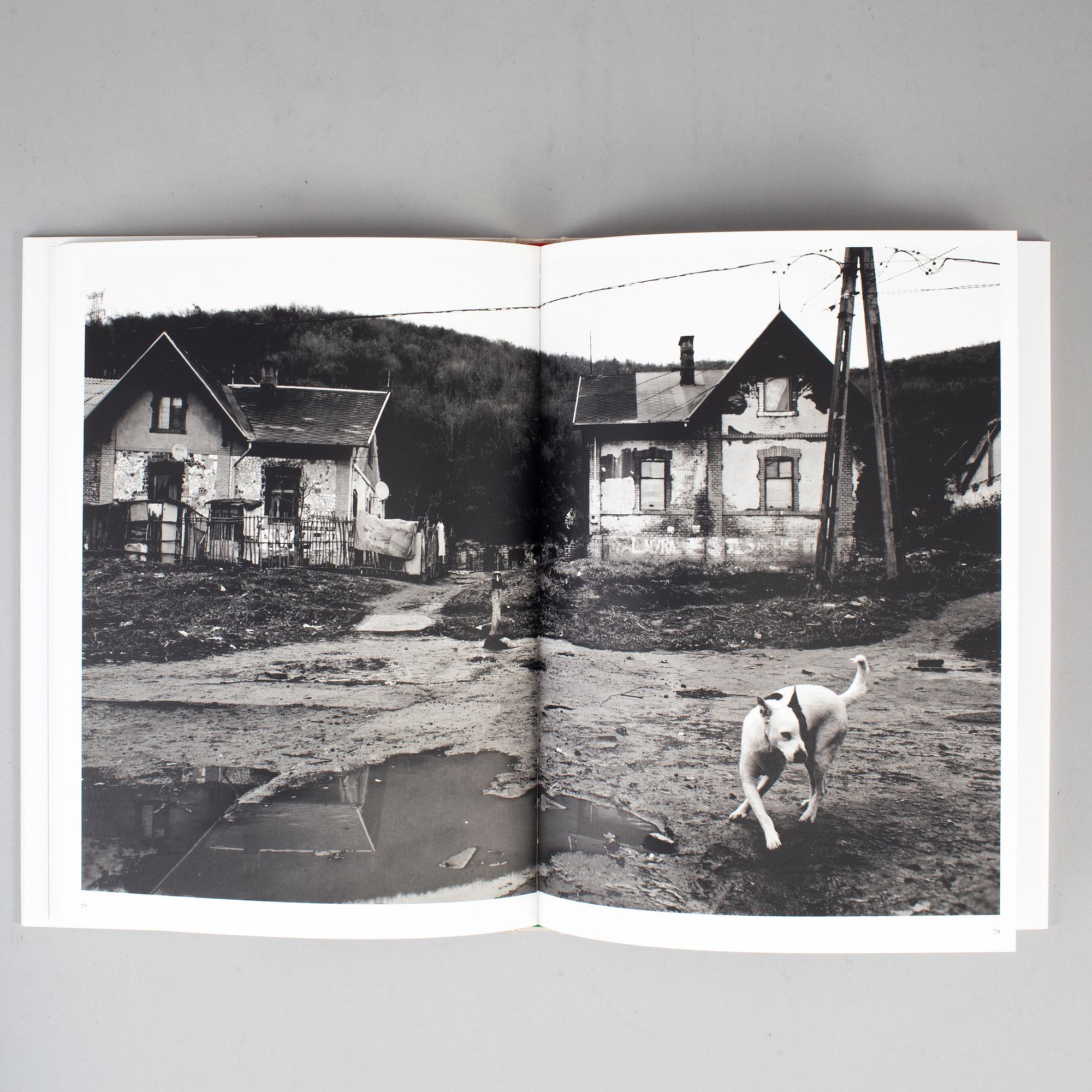 ÅKE ERICSON, limiterad utgåva fotobok samt gelatinsilverfotografi, signerad och numrerad 7/12.