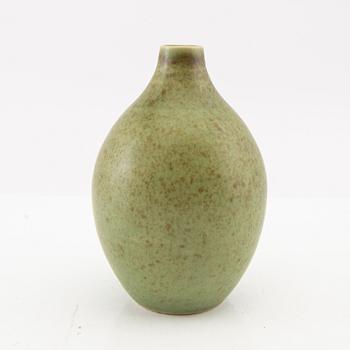 Erich & Ingrid Triller, vas Tobo stengods signerad.