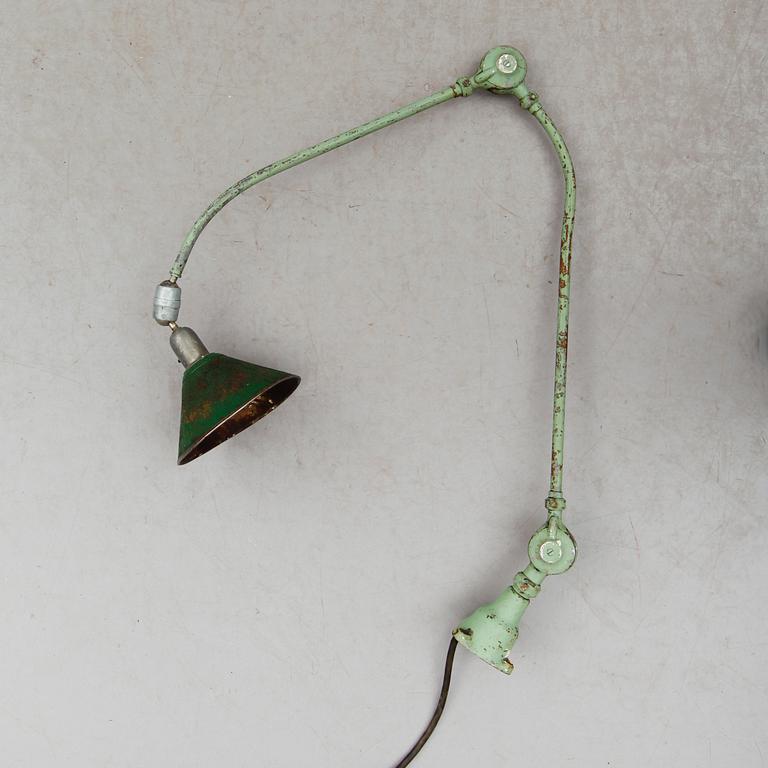 INDUSTRILAMPA, Triplex, 1900-talets första hälft.