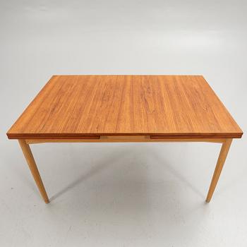 Børge Mogensen, dining table, "Öresund", model 178, mid-20th century.