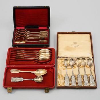KAFFESKEDAR, 12+ 6 st, silver, Sverige och Frankrike, 1900-talets första hälft, vikt 385 g.