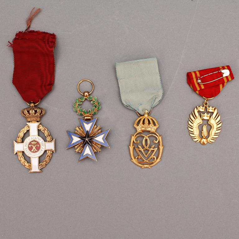 PARTI ORDNAR OCH MEDALJER, 18 stycken, bland annat Finska lejonorden, 1900-tal.