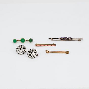 BROSCHER, 6 st, silver och gulmetall.