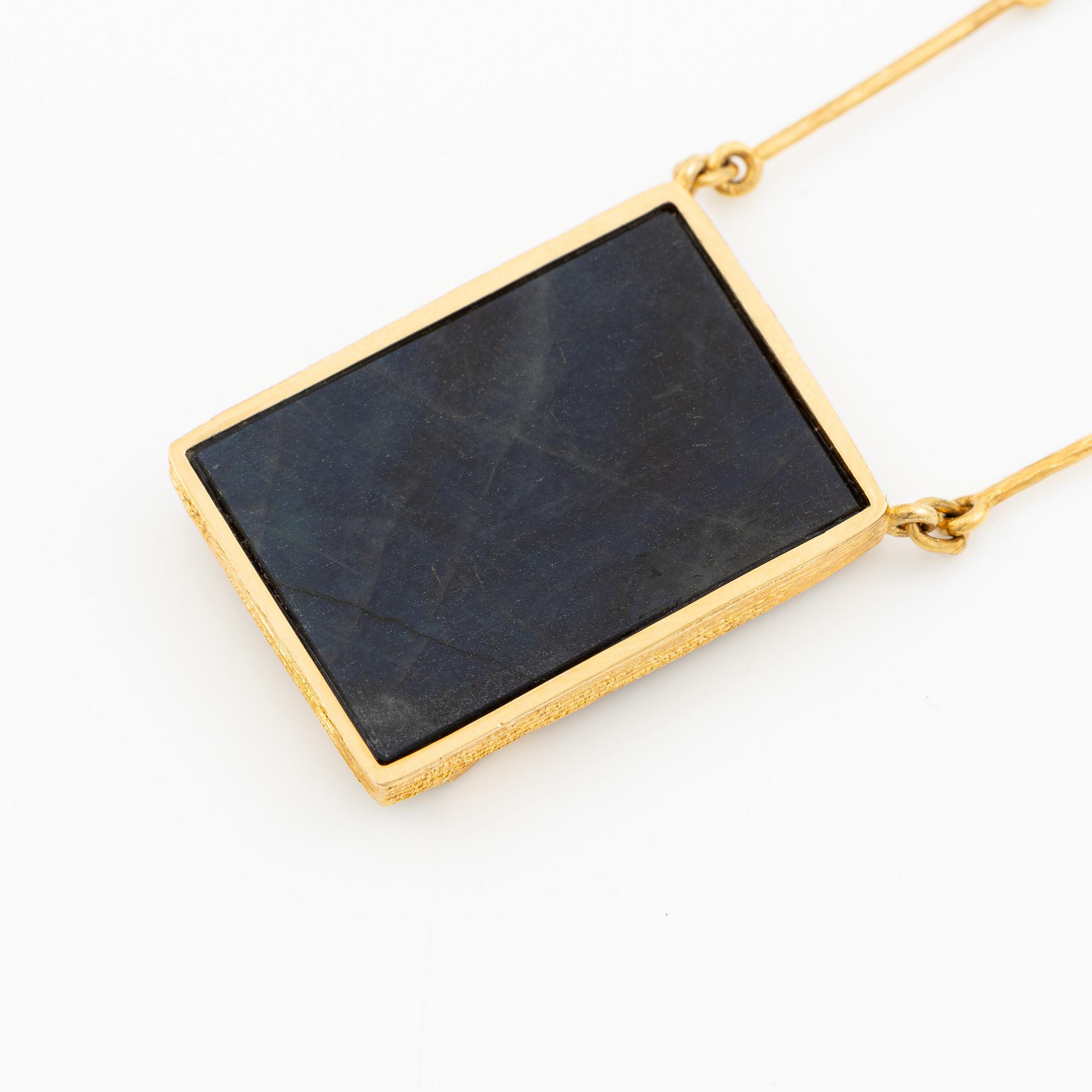 Juhani Linnovaara, Necklace 18K gold with spectrolite and brilliant-cut diamond, Lapponia 1980.