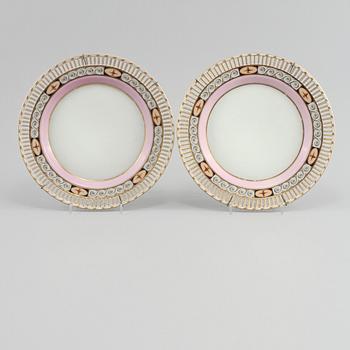 TALLRIKAR, 2 st, porslin, Berlin, 1800-tal.