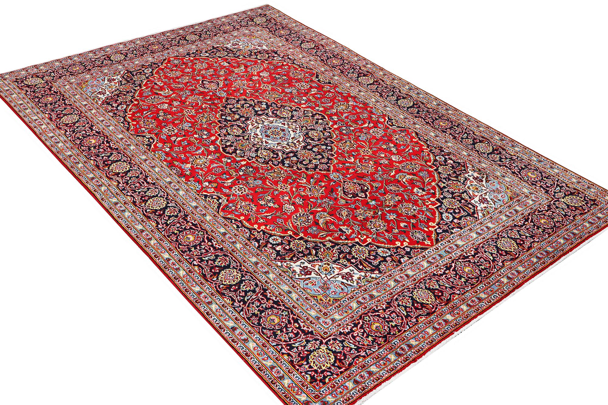 A Kashan carpet, c. 302 x 200 cm.
