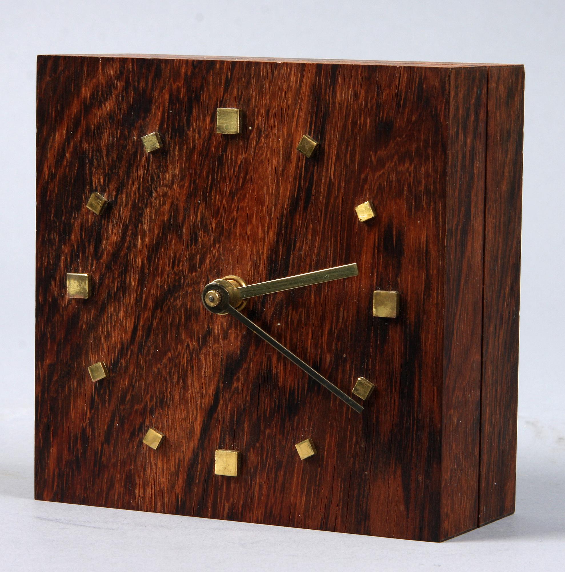 BORDSUR, 2 st, 1900-taelts andra hälft.