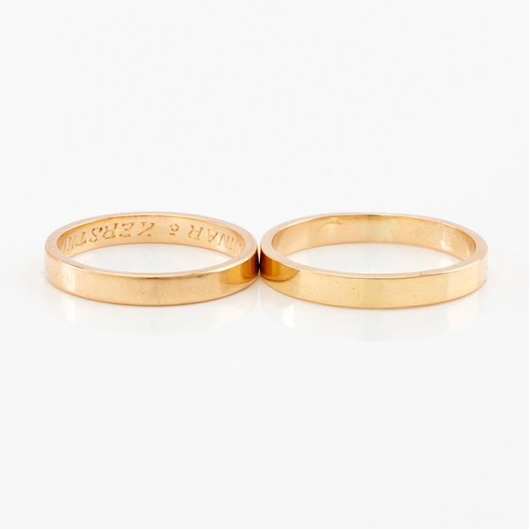 Wiwen Nilsson, a pair of 18K gold rings, Lund 1956 and 1957.