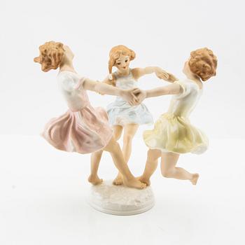 Figurine Hutschenreuther Germany mid-20th century porcelain.