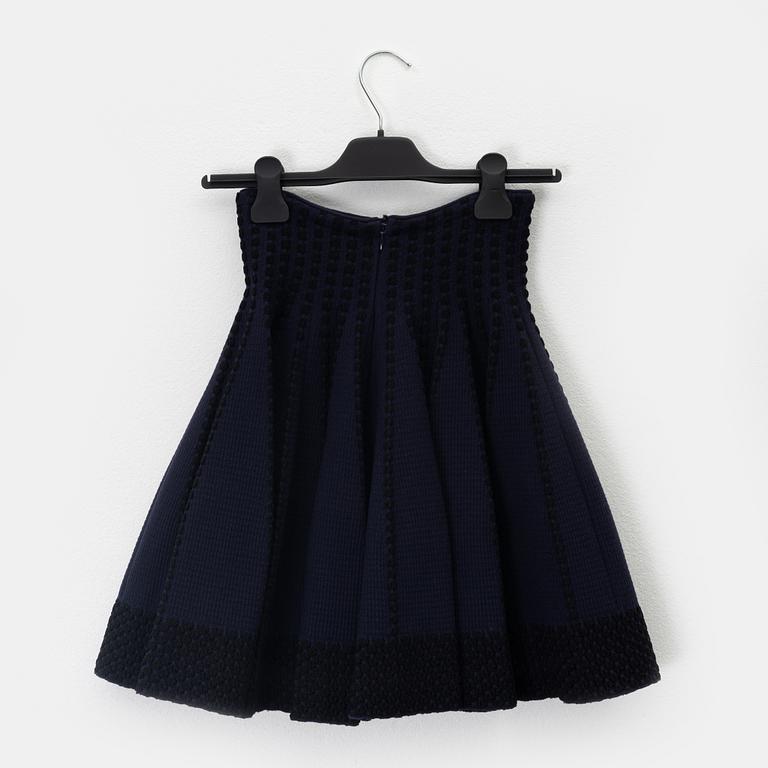 Alaïa, a wool mix skirt, size 36.