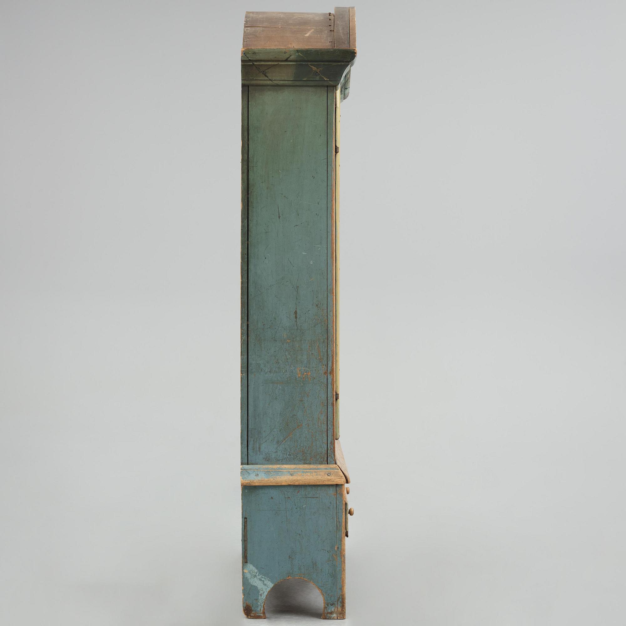 A Swedish polychrome-painted cabinet from Jämtland, presumably painted by Pehr Sundin (1760-1827).