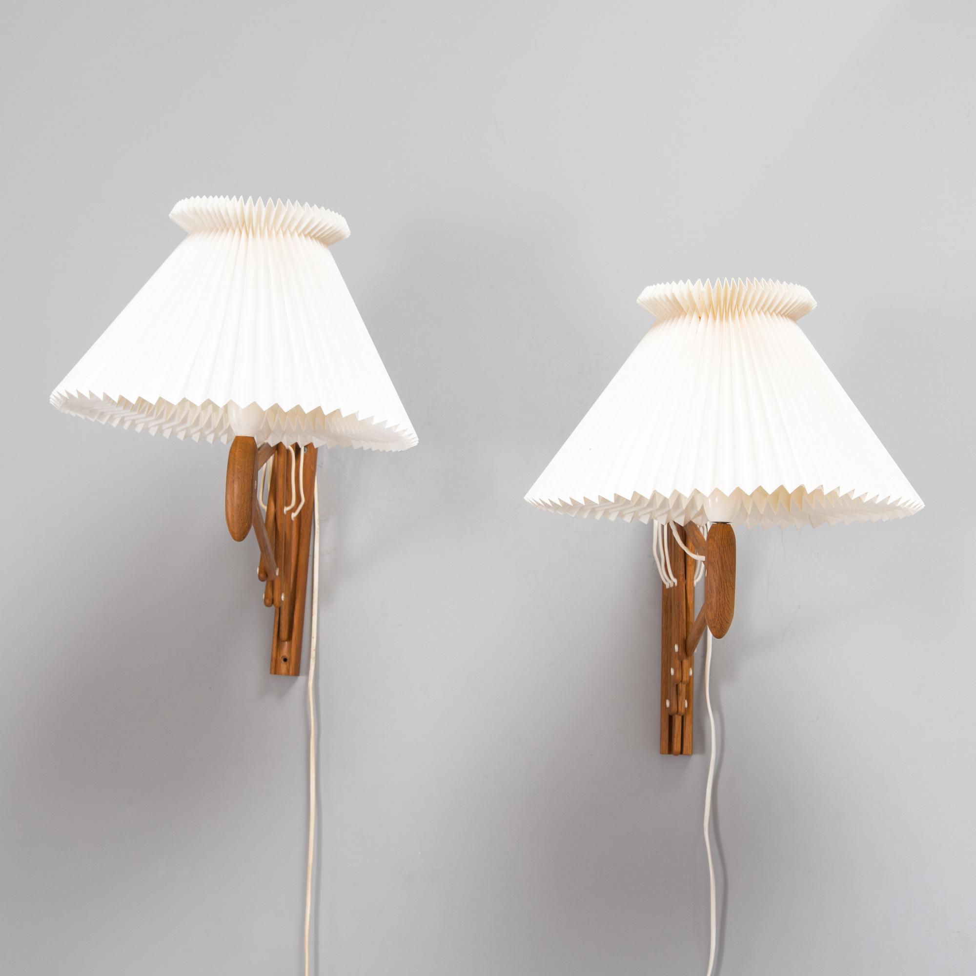 Erik Hansen, vägglampor, ett par, "Saxelampe", Le Klint, Danmark.