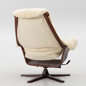 A swivel armchair, Göte Möbel, second half of the 20th century.