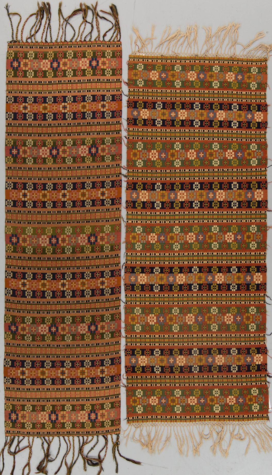 VÄGGBONADER, 2 st Allmoge, Skåne 1800-talets slut. Ca 190 x 71 resp 205 x 59 cm.