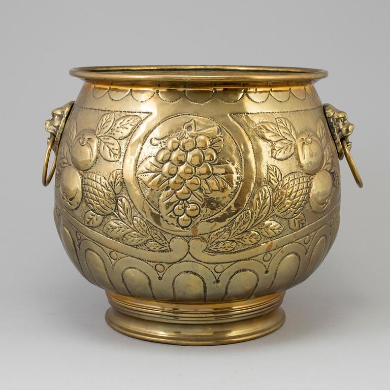 YTTERFODER, mässing, 1800-talets början.