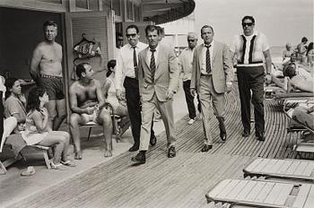 174. Terry O'Neill, "Frank Sinatra, Miami Beach, 1968".