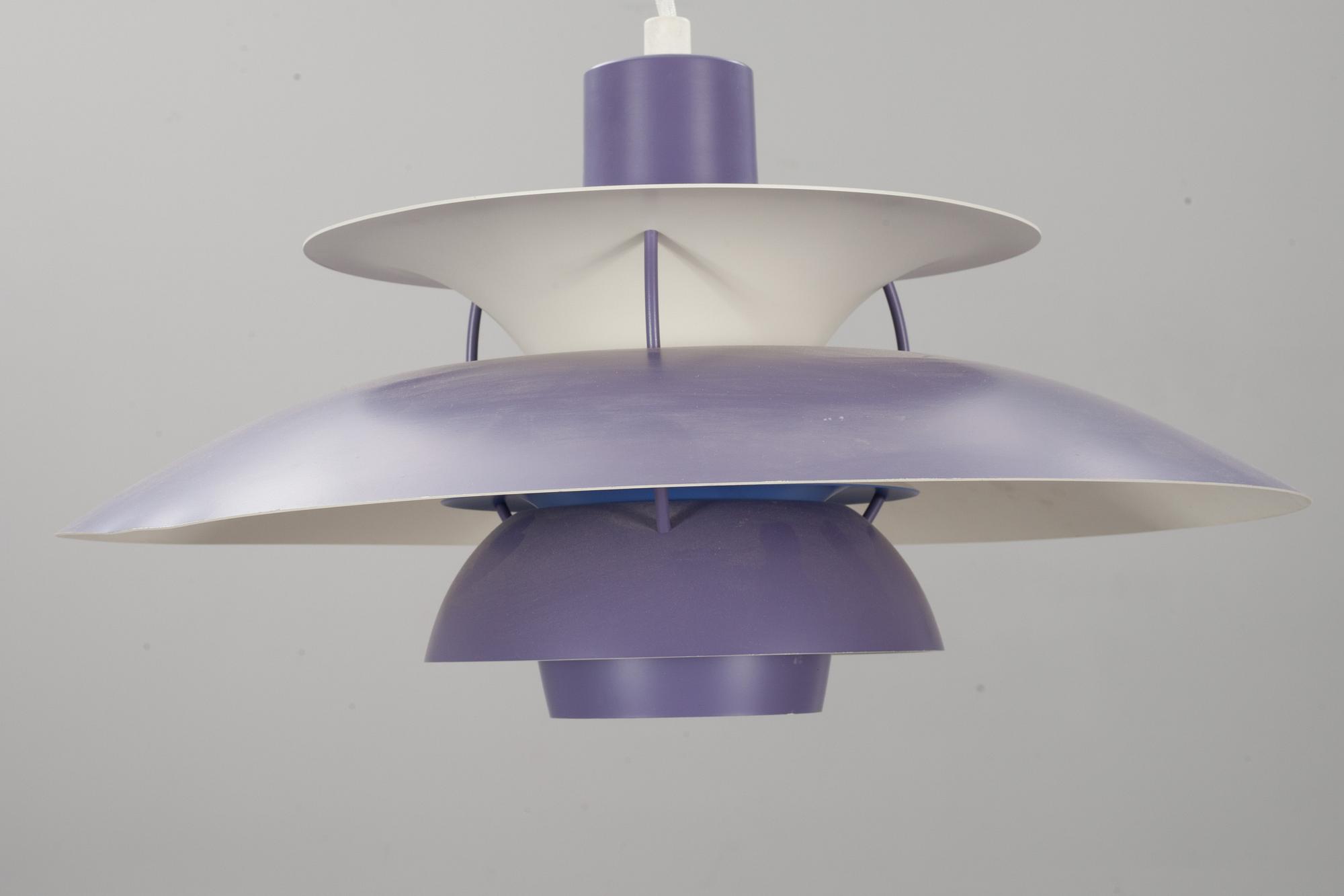 TAKARMATUR. PH 5. Poul Henningsen för Louis Poulsen, 1900-talets andra hälft.