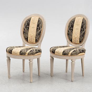 A pair of Gustavian chairs, around 1800.