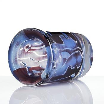 Ingeborg Lundin, an Ariel glass vase "Faces", Orrefors 1986.