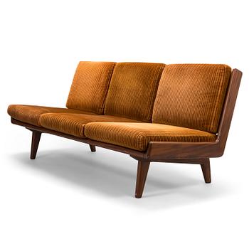 Carl Gustaf Hiort af Ornäs, a mid-20th century 'Studio' sofa for  Hiort Tuote Puunveisto Oy - Träsnideri Ab.