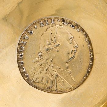 Henrik Christian Stockfleth, suolakkopari, hopeaa, Kööpenhamina 1830, ja punssikauha, hopeaa, Lontoo 1801,.