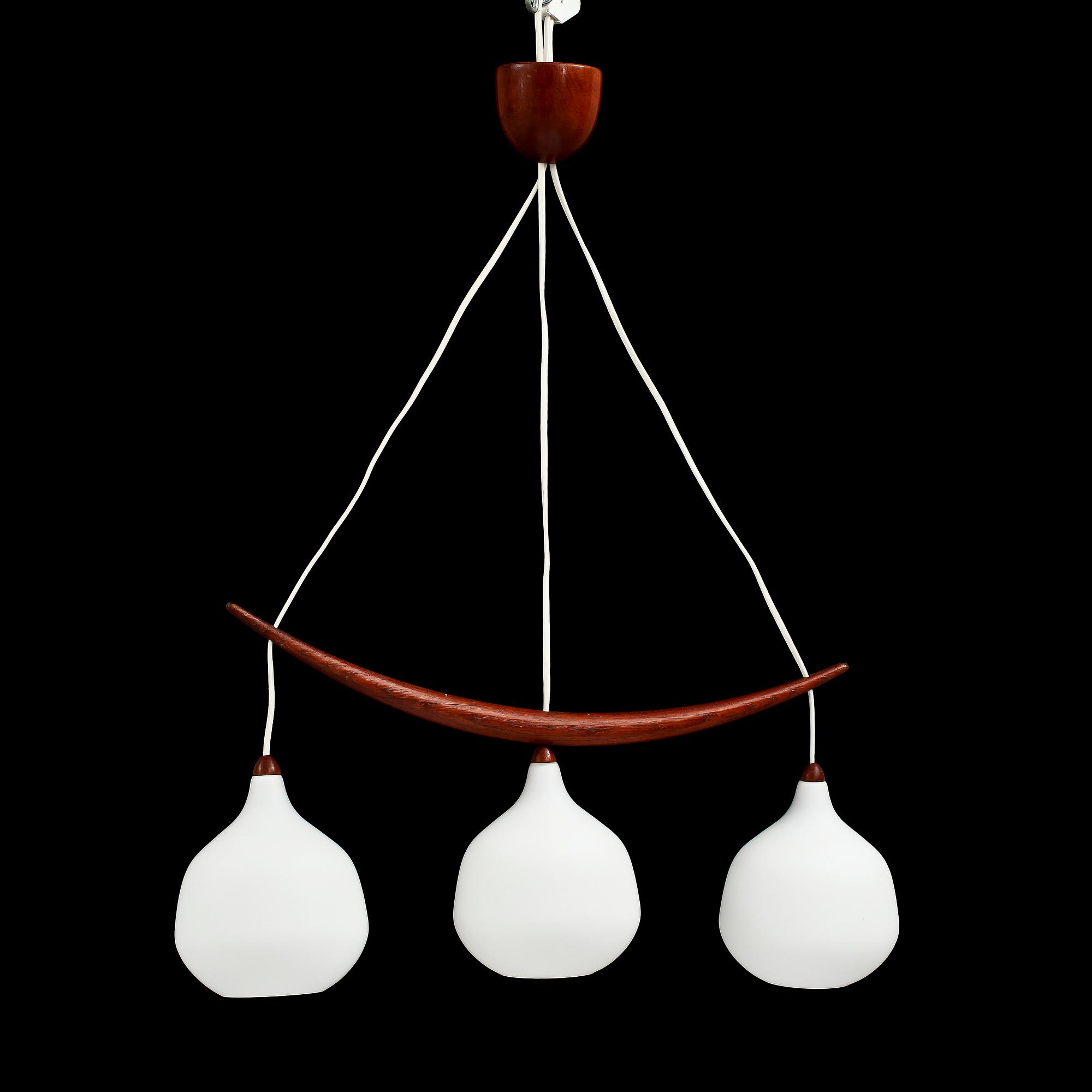 TAKLAMPA, Uno & Östen Kristiansson, Luxus Vittsjö, 1900-talets andra hälft.