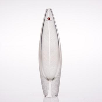 KONSTGLAS, 2 st, sign. Tapio Wirkkala 3122 respektive Iittala -55.