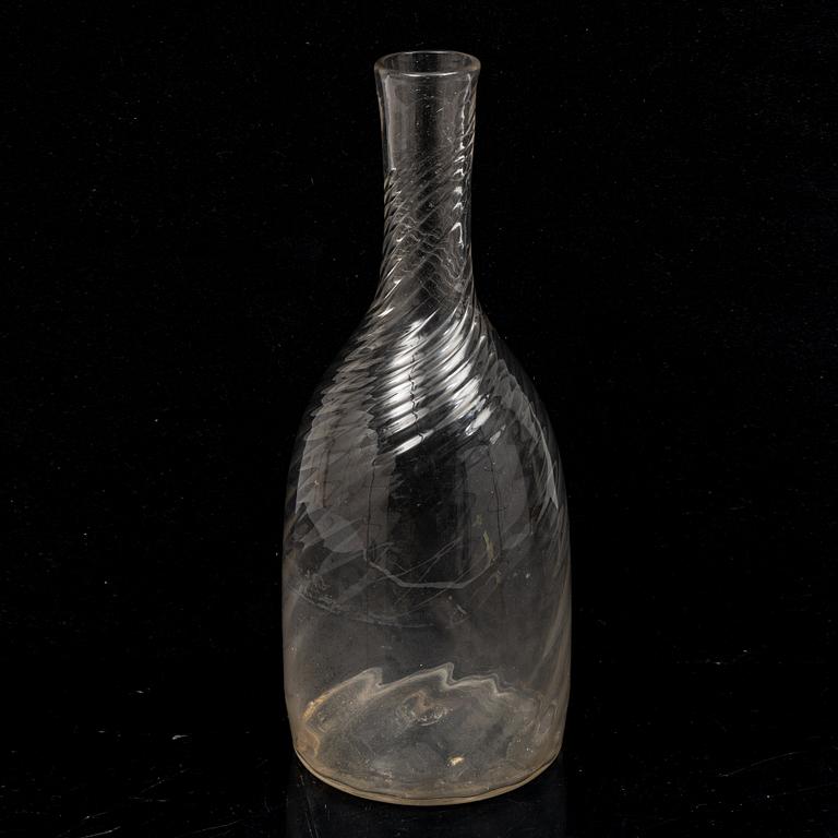 A Swedis glass decanter, first half of the 19th Century.