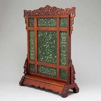 A Chinese carved firescreen/table screen, 20th century.