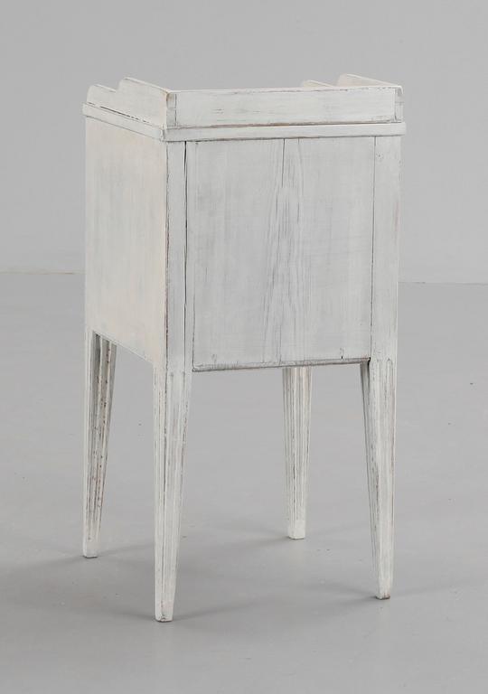 POTTSKÅP, gustaviansk stil, 1800-tal.