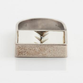 Anton Michelsen, ring, silver with porcelain, Denmark 1960-70's.