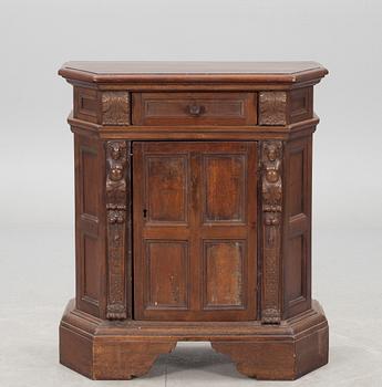 BYRÅ. Delvis barock, 1600-tal.