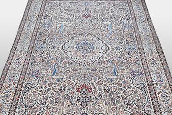 A carpet, Nain, 9 LAA, part silk, ca  484 x 335 cm.