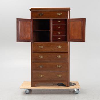 An Art Nouveau chest of drawers, early 20th Century.