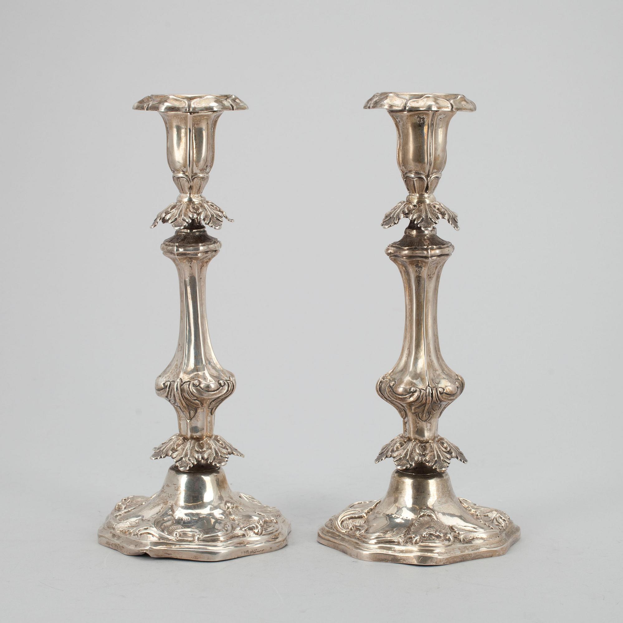 LJUSSTAKAR, ett par, silver, Carl Talen (1846-1861), Helsingfors 1856. Vikt ca 348 g.
