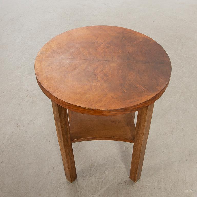 A first half of the 20th century table.