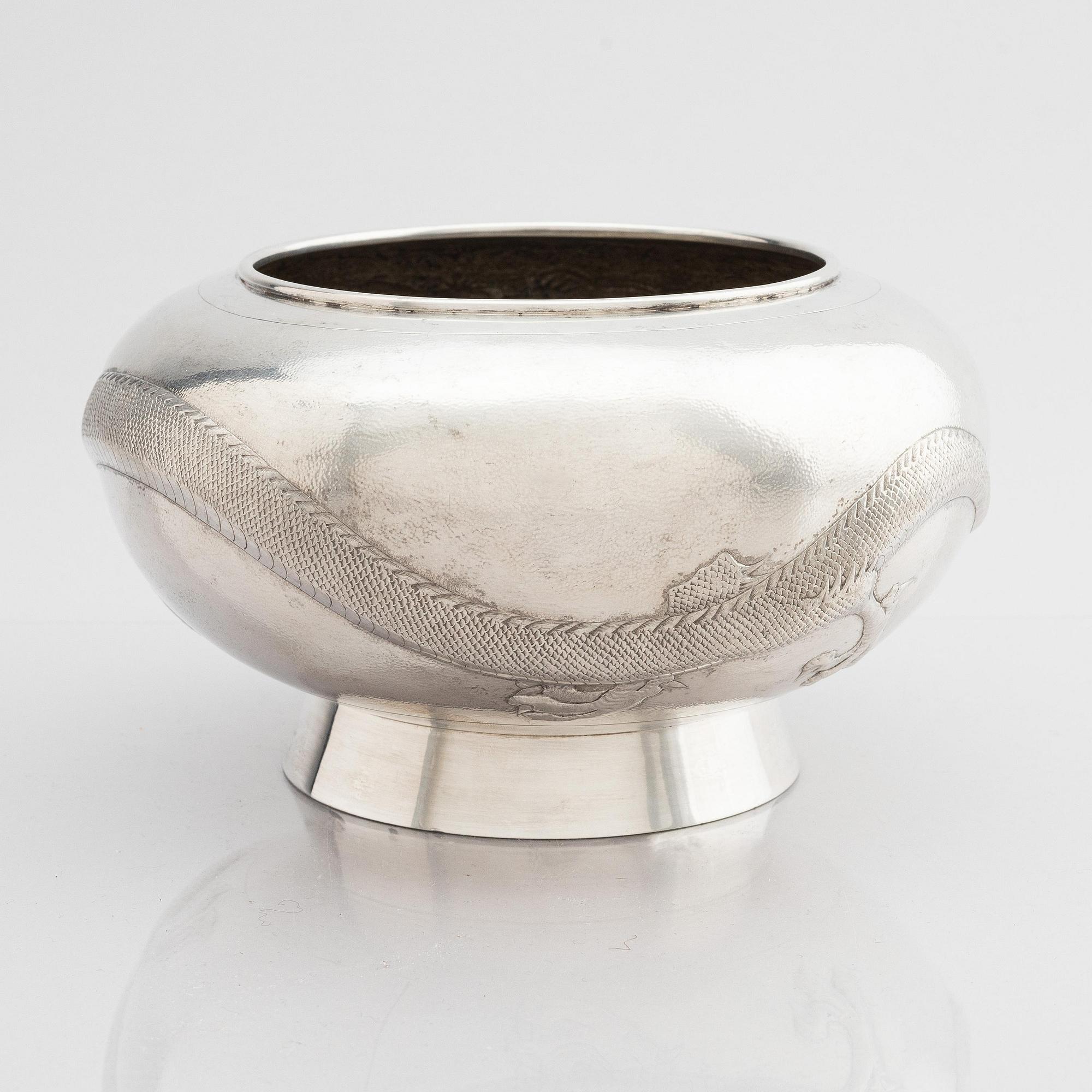A Chinese silver bowl, Tuck Chung, Hwang Chang, Shanghai, early 20th century.