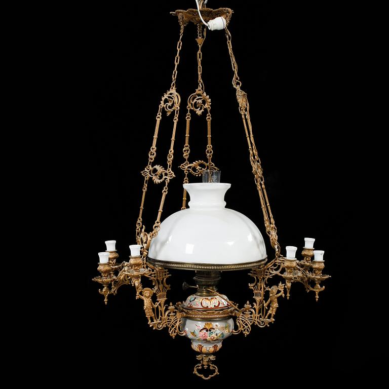 TAKLAMPA, omkring sekelskiftet 1900, höjd ca 110 cm.