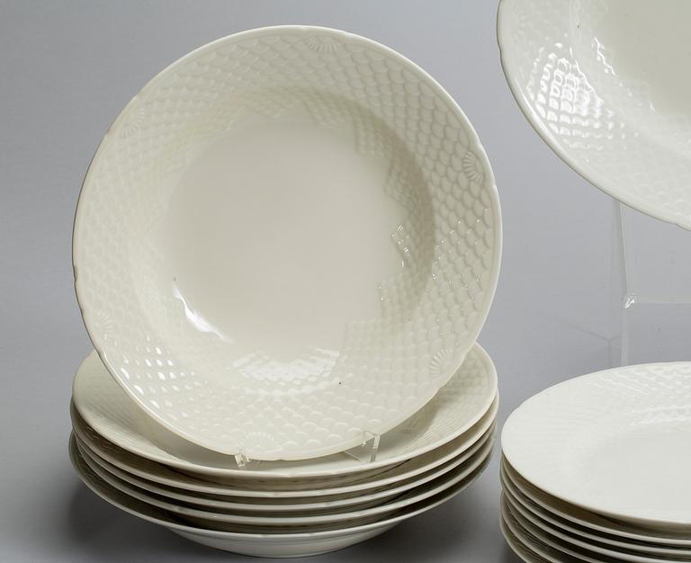 SERVISDELAR, 19 st, porslin, Bing & Gröndahl, Danmark.