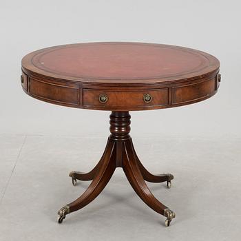 KARUSELLBORD. England, 1900-tal.